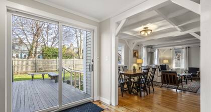 NEW 2BR Home Minutes to Downtown Rockport+Beach!