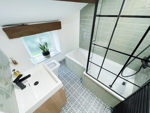 Unclassified image, 4 of 9, button - Discover serenity in this Yorkshire heartland cottage. (Lofthouse, near Pateley Bridge)