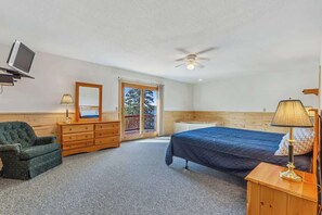 4 chambres, fer et planche à repasser, lit parapluie, Wi-Fi gratuit