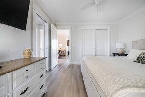 2 Schlafzimmer, Schreibtisch, Bügeleisen/Bügelbrett, kostenloses WLAN
