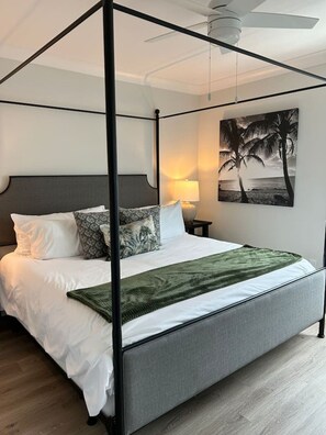 2 slaapkamers, een bureau, een strijkplank/strijkijzer, gratis wifi