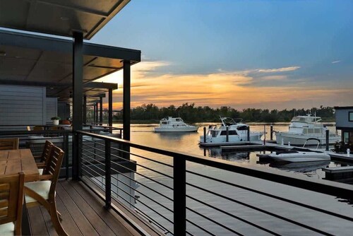 Explore @ The Cove Riverwalk Villas
