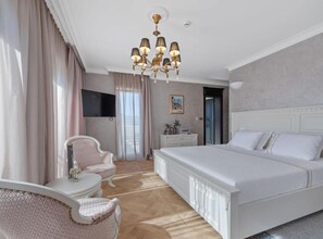 5 soverom, strykejern/-brett, wi-fi og sengetøy