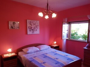 3 Schlafzimmer, Bügeleisen/Bügelbrett, WLAN, Bettwäsche