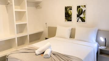2 habitaciones, ropa de cama de alta calidad y escritorio