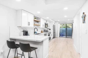 Fridge, microwave, oven, stovetop - THIS is the ONE! (Islamorada)