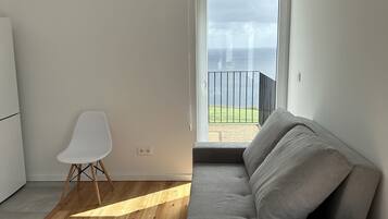 Deluxe Cottage | Living area