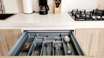 Chalet | Private kitchen | Fridge, cookware/dishes/utensils, cleaning supplies