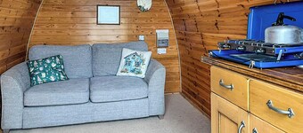 Hobbit Hollow - UK45980