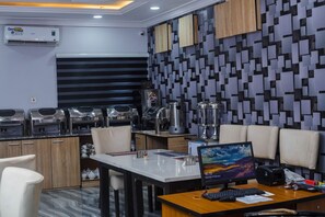 Free daily buffet breakfast