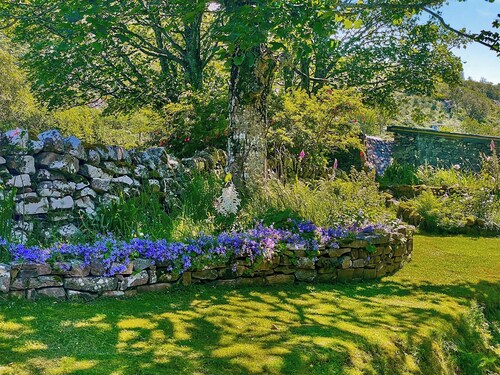 4 bedroom accommodation in Applecross