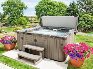 Bain à remous extérieur