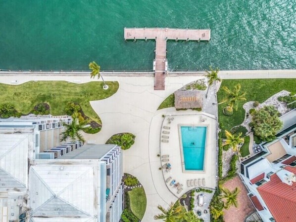 Exterior - 2 Bedroom Spectacular Views! Isles of Capri (Naples)