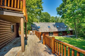 Terrace/patio - Family Home w/ Indoor Pool ~ 2 Mi to Elkhart Lake! (Elkhart Lake)