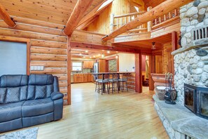 TV, fireplace - Family Home w/ Indoor Pool ~ 2 Mi to Elkhart Lake! (Elkhart Lake)