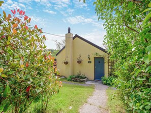 Exterior - 2 bedroom accommodation in Ffostrasol (Ffostrasol)