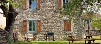 Gîte La Fontaine 10/12 Personnes