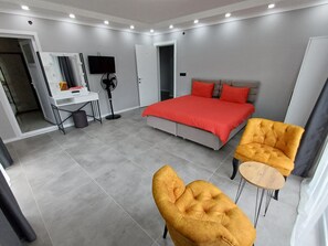 6 chambres, lit parapluie, Wi-Fi gratuit, draps fournis