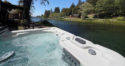 Quiet River front near Ocean WIFI/Hottub/Fire pit