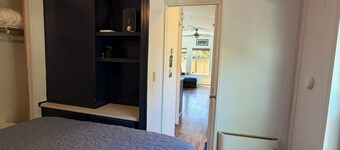 Quiet River front near Ocean WIFI/Hottub/Fire pit