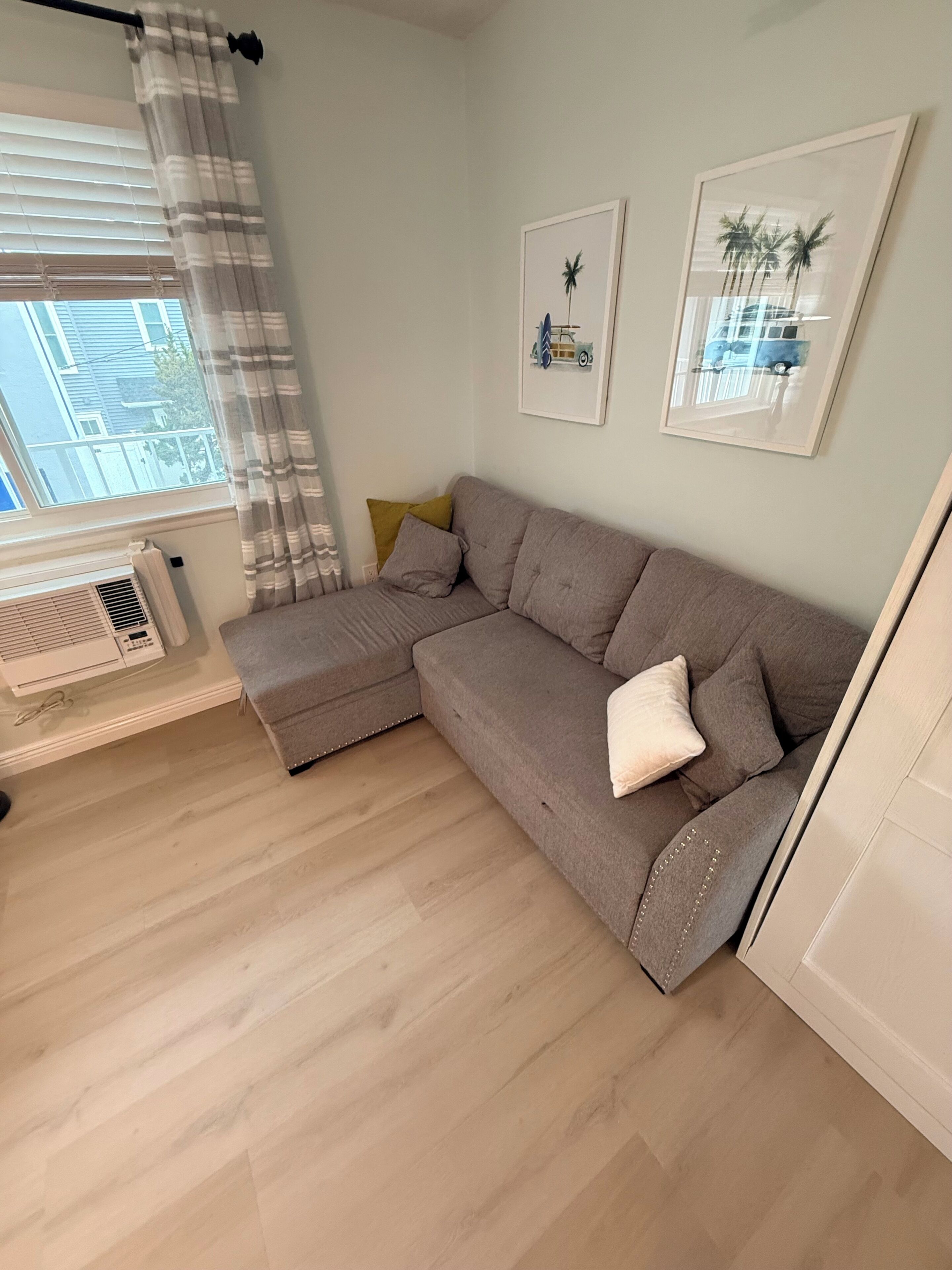 1 Block To Beach Boardwalk! 1br 1bath-can Sleeps 6; Parking, Wifi, Beach Tags - New Jersey