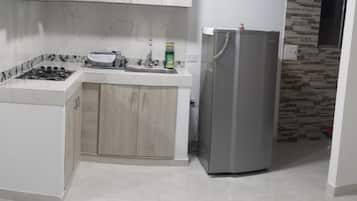 Fridge, stovetop