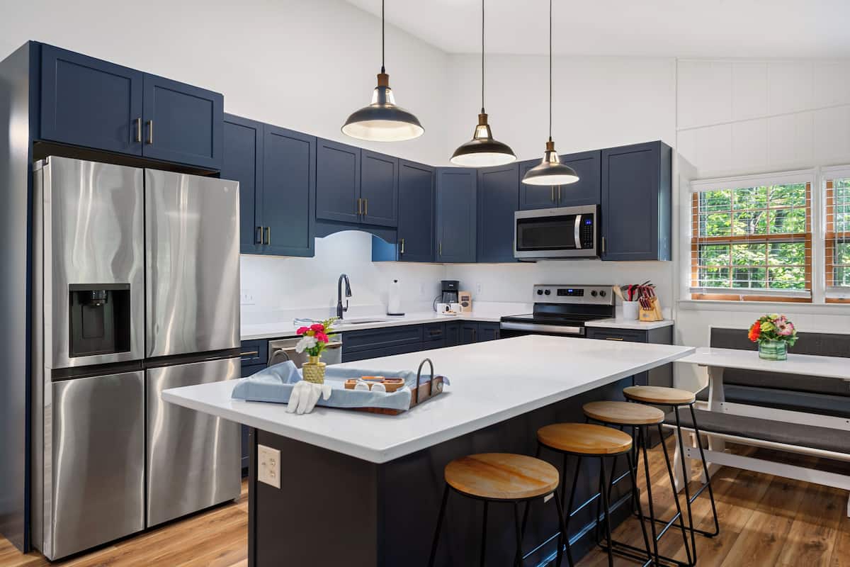 Sycamore at Springdale Resort | Private kitchen | Coffee/tea maker, mini-fridge, microwave, stovetop