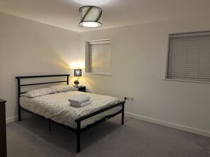 1 chambre, fer et planche à repasser, Wi-Fi