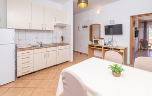 Interior - Cozy apartment in Palit with kitchen (Palit)