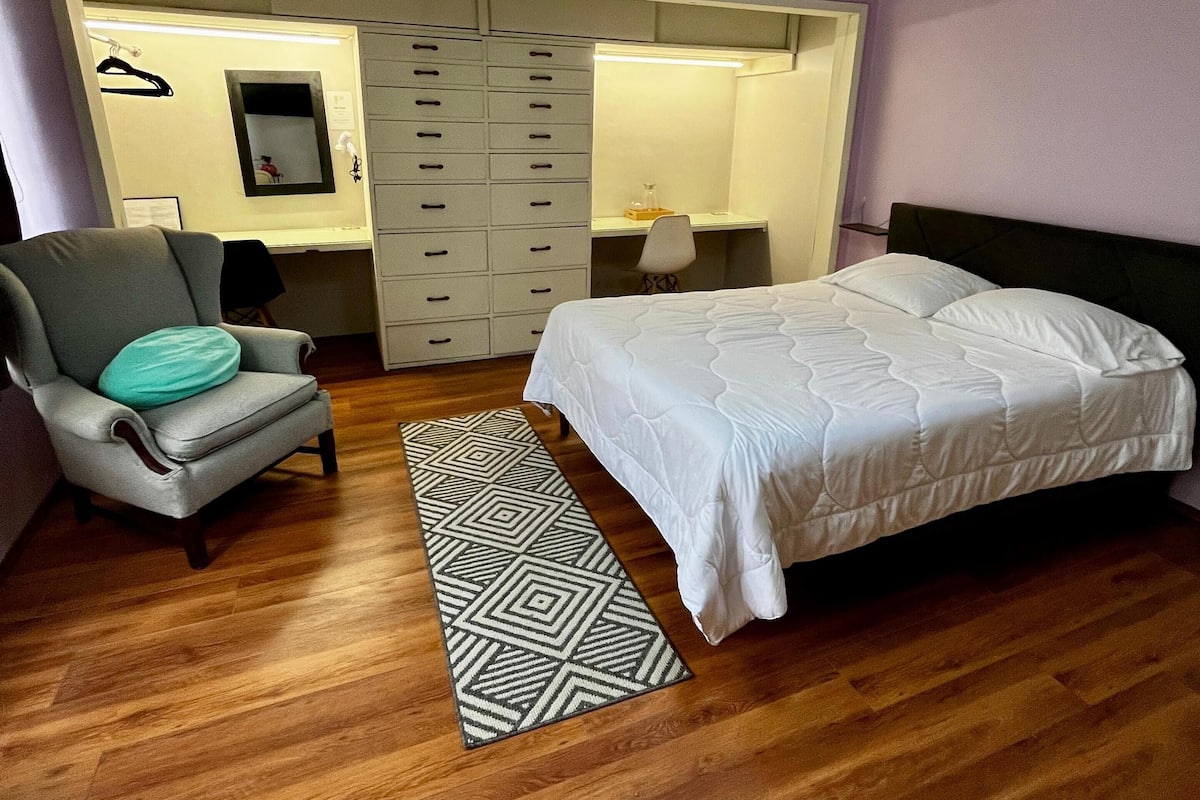 ห้องเบสิกดับเบิล | เครื่องนอนระดับพรีเมียม, ผ้านวมขนเป็ด, เตียงเมมโมรีโฟม, Wi-Fi ฟรี