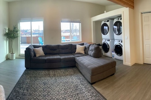 Downtown Studio - White