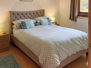 2 chambres, Wi-Fi gratuit, draps fournis