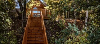 Free nite w/wknd offseason;logcabin lake hottub kayak paddleboard pier fireplace