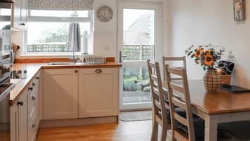 Dishwasher, high chair