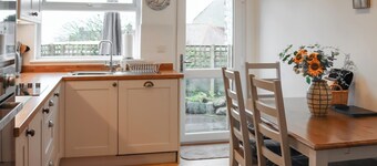 3 bedroom accommodation in Criccieth