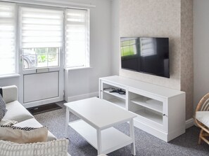 Living area - 3 bedroom accommodation in St Leonards, near Skegness (St Leonards, near Skegness)