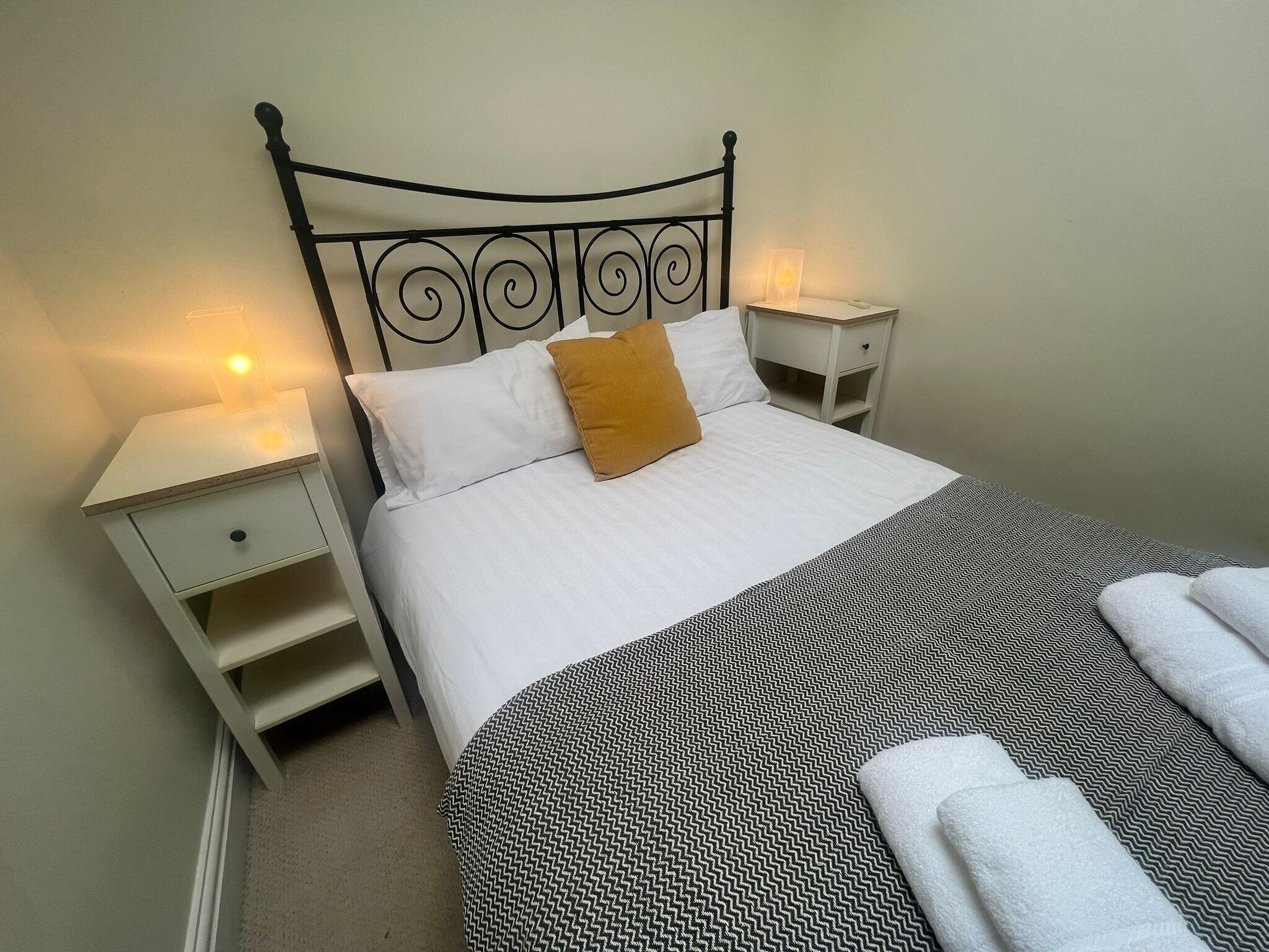 3 bedrooms, iron/ironing board, free WiFi, bed sheets