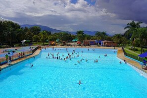 Pool - Apartment Near Water Park Juan Pablo II @Medellin (Antioquia)