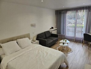 1 soverom, strykejern/-brett, wi-fi (inkludert) og sengetøy