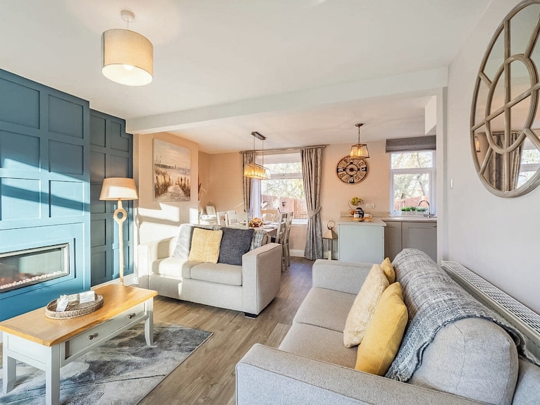 A Real Luxury Gem Nestled Within The Quaint Streets Of North Sunderland. - Beadnell