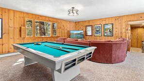 Game room - Family-Friendly 4BR Home w/ Views – Minutes to Town (Estes Park)