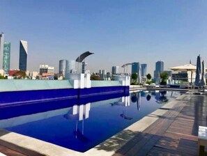 屋外プール、温水プール