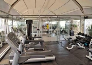 Fitness facility - Luis Fe's Place, Pool and Roof top (Mexico City)