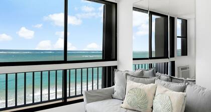 Maria Beach 1BDR Oceanfront Pool Parking