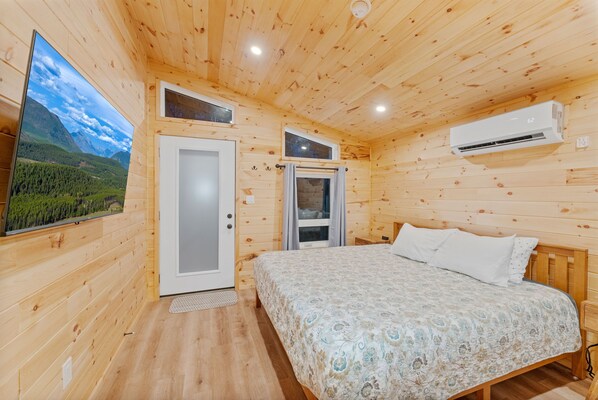 1 chambre, fer et planche à repasser, accès Internet, draps fournis