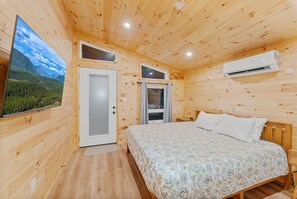 1 bedroom, iron/ironing board, Internet, bed sheets