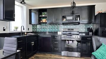 Microwave, oven, stovetop, dishwasher