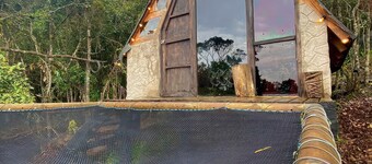 Celestial Chalet Wifi, Catamaran netting, Private Parking