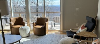 Valley View - Luxury Getaway With a View