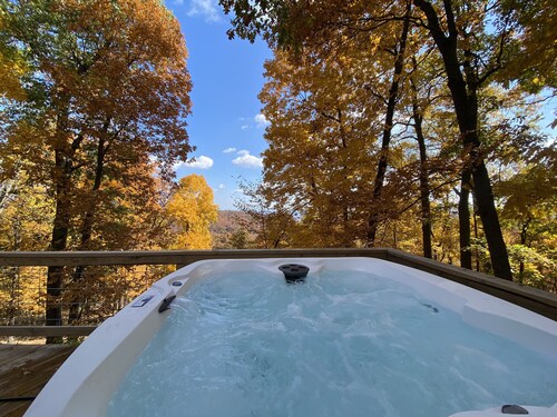 Valley View - Luxury Getaway With a View